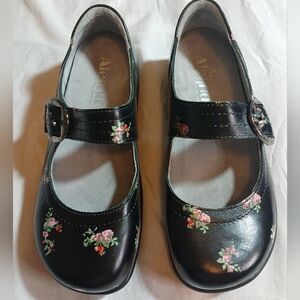 Alegria Kourtney Health Care Mary Janes Slip On Closed Back Clogs Size 35 US 6